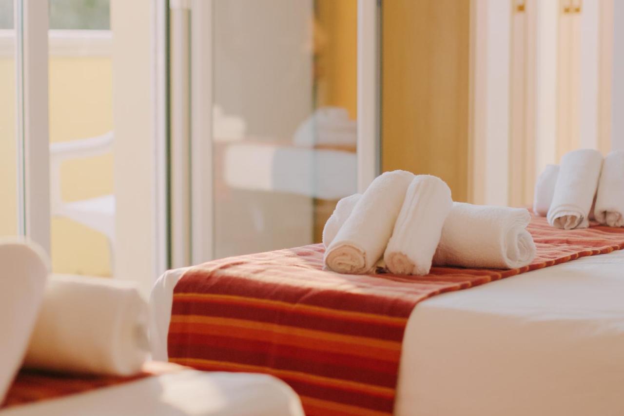 רימיני Hotel Beverly מראה חיצוני תמונה