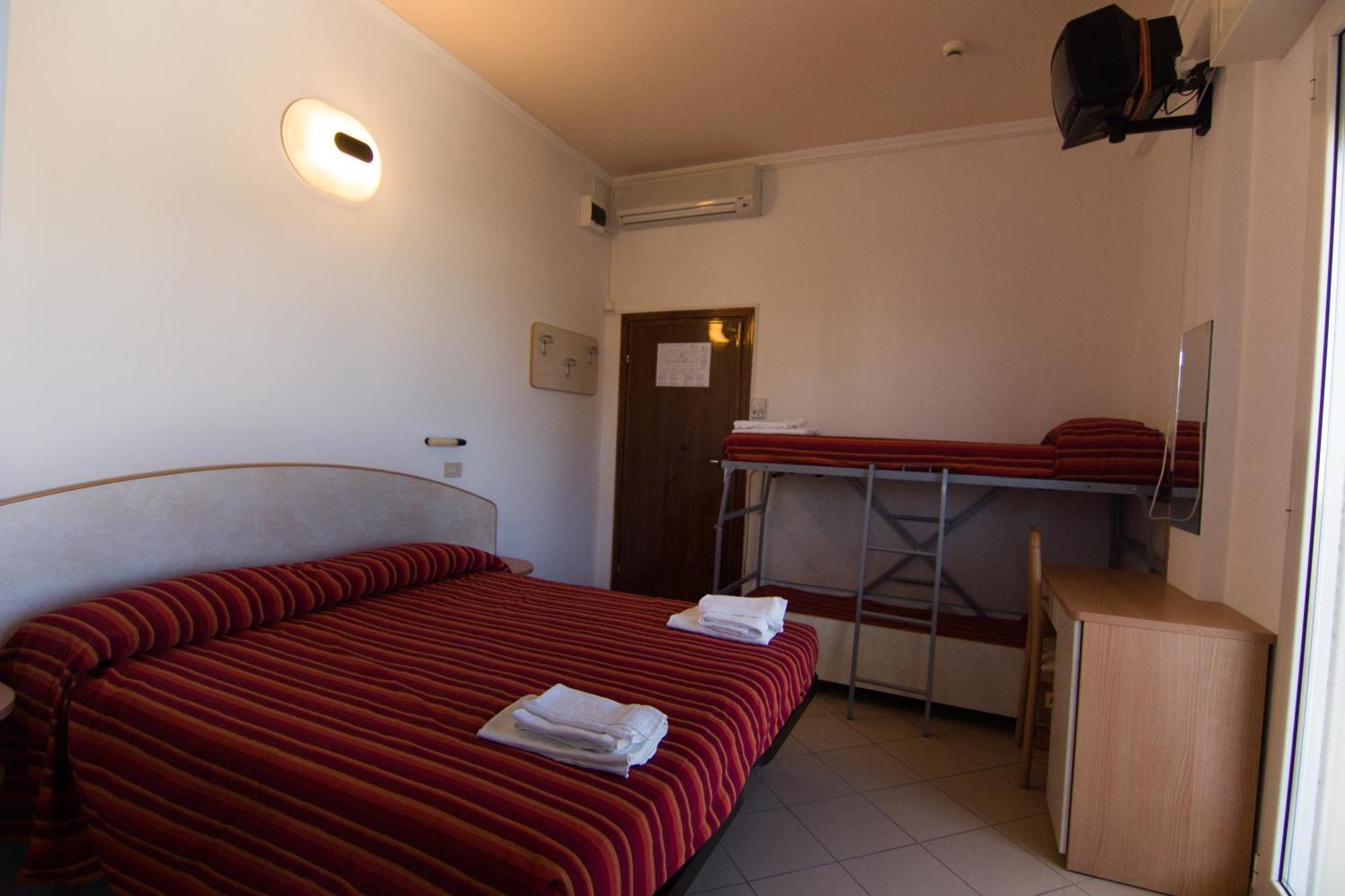 רימיני Hotel Beverly חדר תמונה