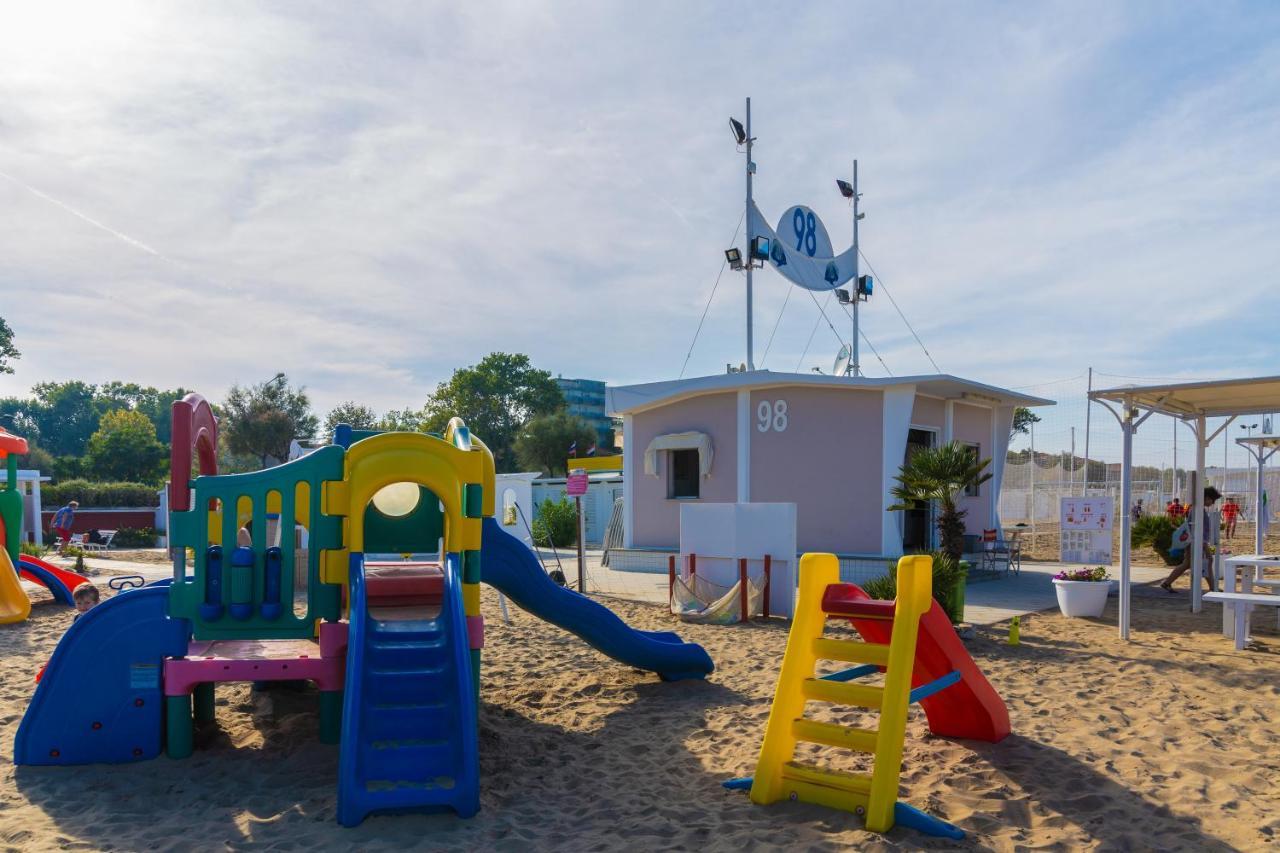 רימיני Hotel Beverly מראה חיצוני תמונה